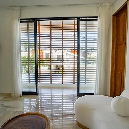 Spacious Villa 4 Minutes To Beach
